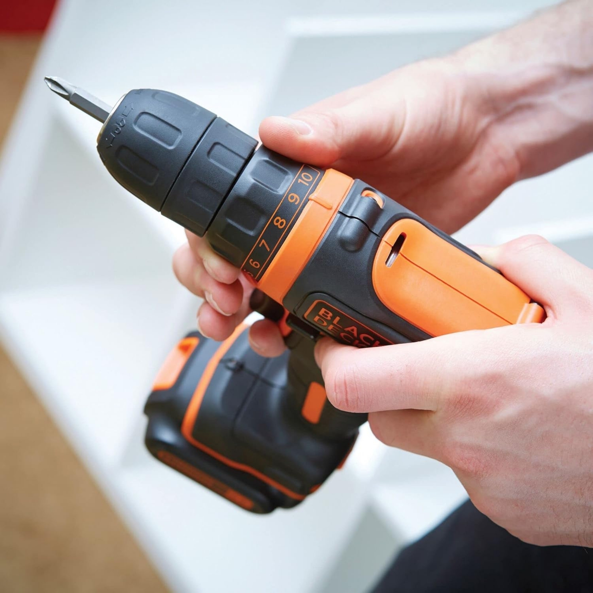 Black+Decker BDCDD12K 10.8 V 1.5 Ah Tek Akülü Darbesiz Matkap - küçük görsel 1