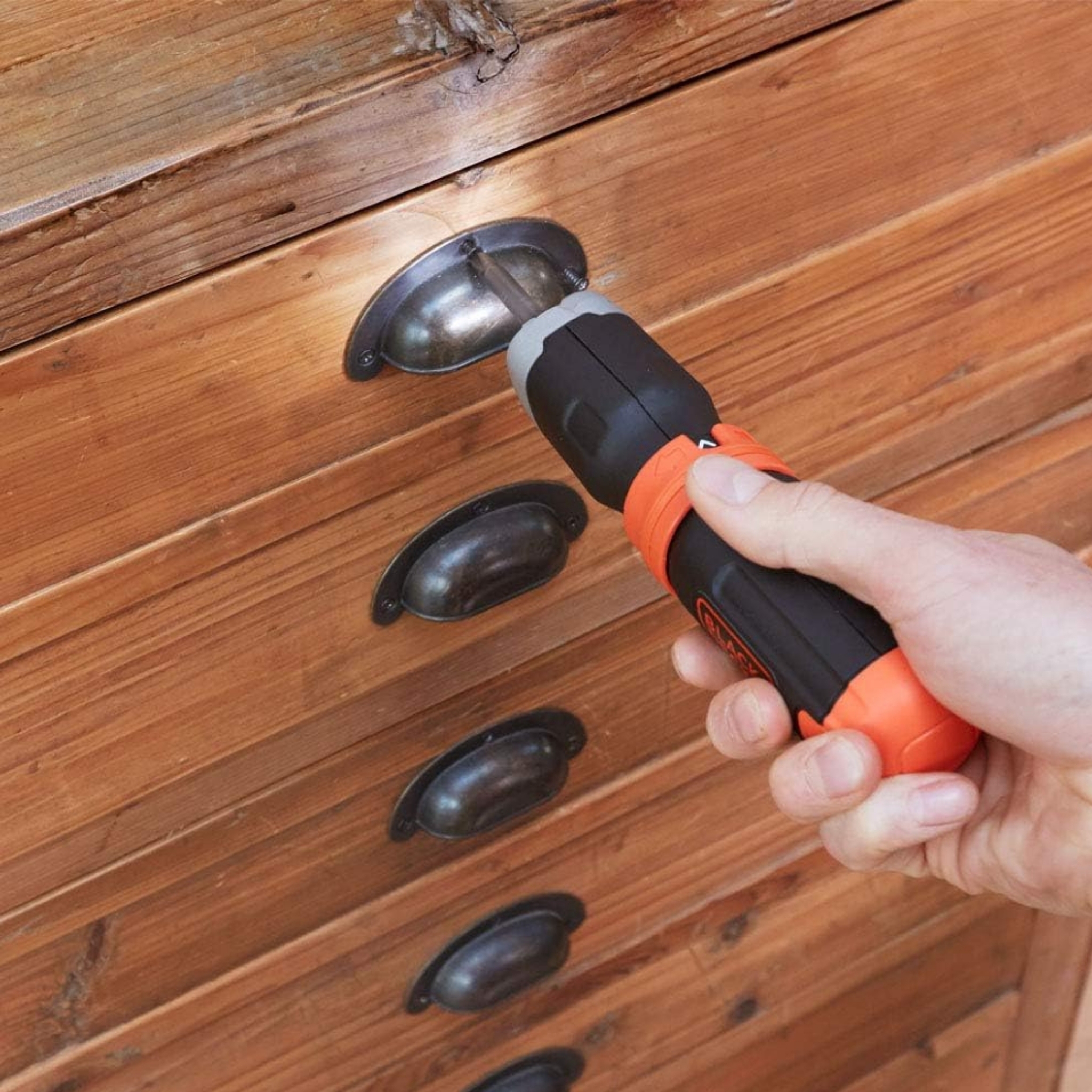 Black+Decker BCF601C Şarjlı El Tipi Vidalama Makinesi - görsel 5