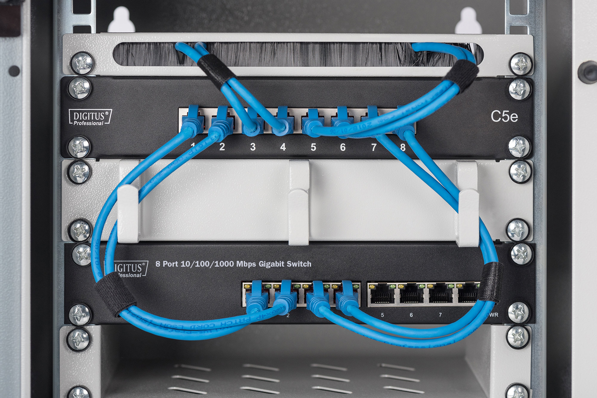 Digitus DN-80114 Yönetilemeyen 8 port 1000Base-T Gigabit Switch - görsel 4